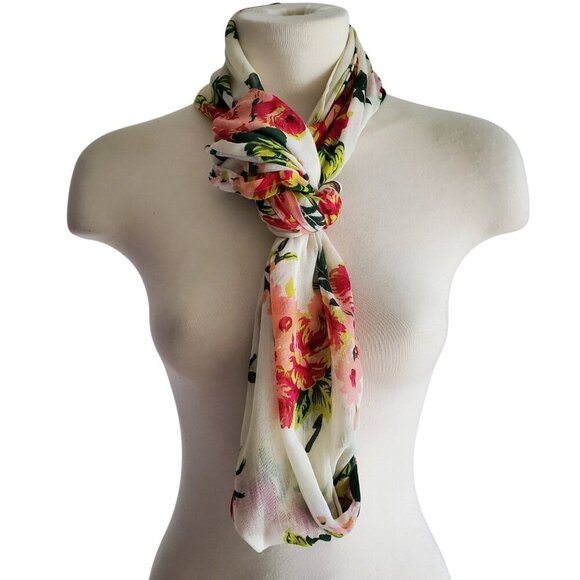 Candie’s Vintage Inspired Boho Floral Infinity Scarf O/S - Picture 3 of 11